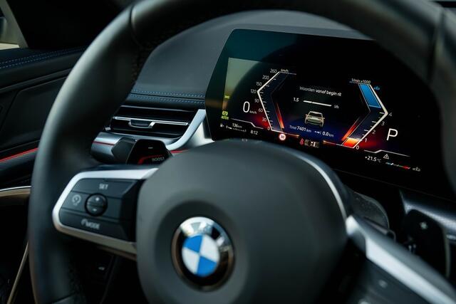 BMW X1 sDrive18i M Sport | Adaptief M-Onderstel | Maxton | Comfort Access | Stoelverw. | 19' Inch |