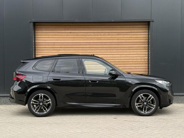 BMW X1 sDrive18i M-sport PANO|TREKHAAK|H&K|MEMORY|CAMERA