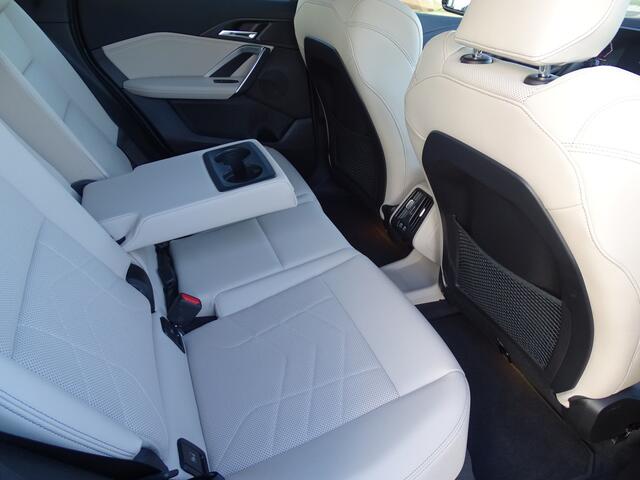 BMW X1 xDrive30e Elek.Trekhaak M-Sportpakket Head-Up 360 Camera Comforttoegang Stoelverstelling elek 18''LM Velgen