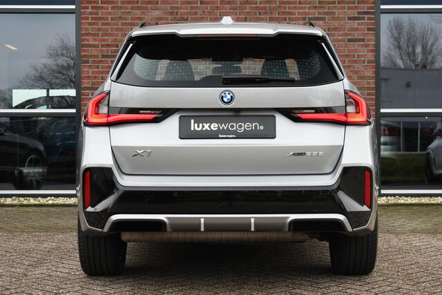 BMW X1 xDrive25e M-Sport ACC HUD E-zetels 360-cam Shadowline