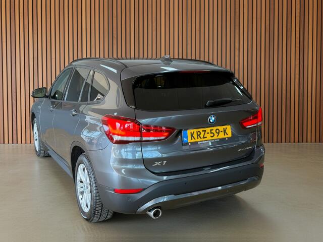 BMW X1 xDrive25e Executive | Camera | Sport | Navigatie.