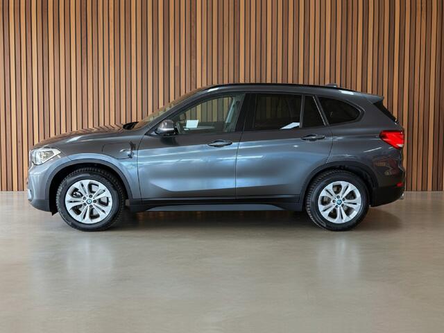 BMW X1 xDrive25e Executive | Camera | Sport | Navigatie.