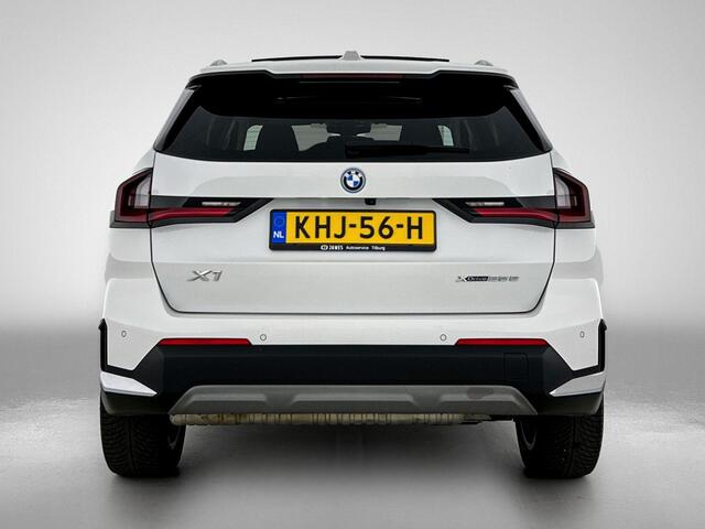 BMW X1 xDrive25e Plug-In Hybrid PANORAMADAK | EL. BED. STOEL | MASSAGE | AD-LED