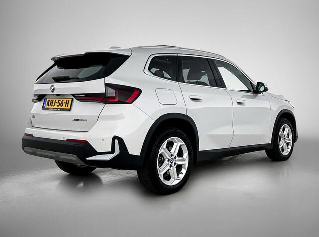 BMW X1 xDrive25e Plug-In Hybrid PANORAMADAK | EL. BED. STOEL | MASSAGE | AD-LED