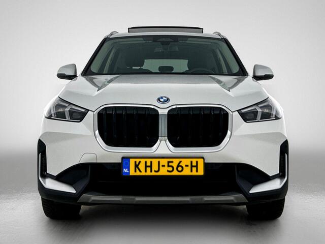 BMW X1 xDrive25e Plug-In Hybrid PANORAMADAK | EL. BED. STOEL | MASSAGE | AD-LED