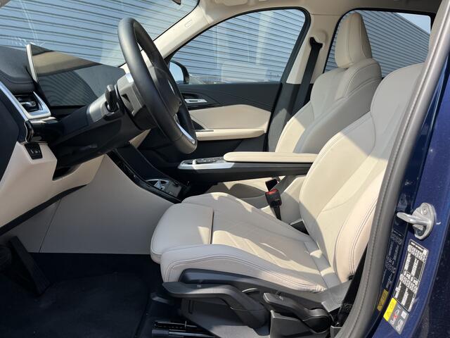 BMW X1 xDrive25e xLine | Panorama | Trekhaak | 19" | Camera | Stoelverwarming | 2026!