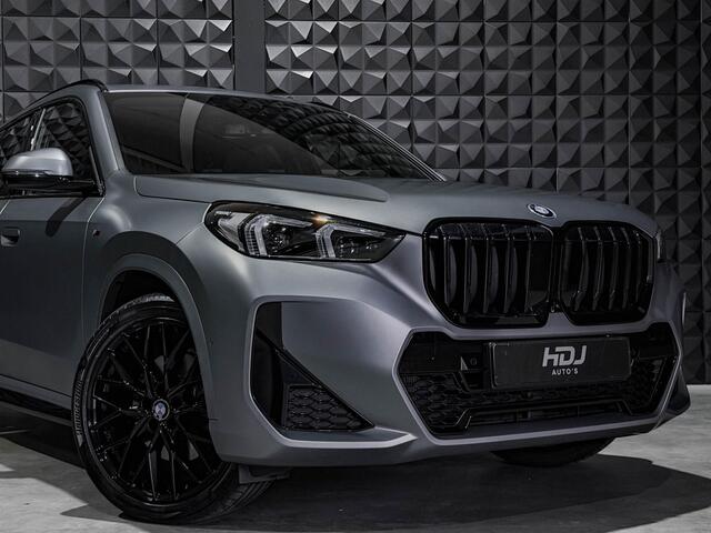 BMW X1 xDrive30e M Sport | Pano | 20"| Dirve Pro | HUD | H/K | Trekh. | Memo | Ad Li |
