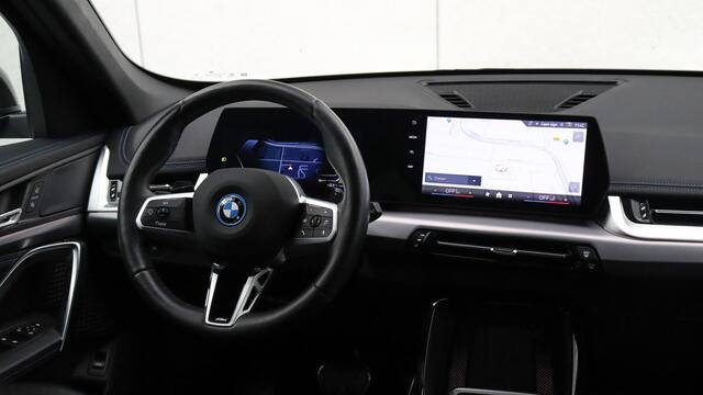 BMW X1 xDrive25e M-Sport | Driving Assistant Plus | Achteruitrijcamera | Shadow-Line