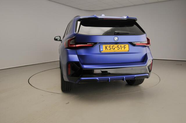 BMW X1 xDrive25e M-Sportpakket / Trekhaak / Panoramadak / Driving assist plus / Getint glas / Head-up / Harman-kardon / Alu wielen 20 inch