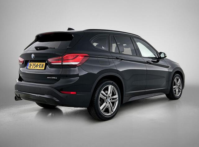 BMW X1 xDrive25e Executive | Navigatie | Climate control | Parkeersensoren | 17" Lichtmetalen velgen