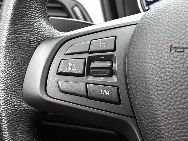 BMW X1 xDrive25e Executive | Navigatie | Climate control | Parkeersensoren | 17" Lichtmetalen velgen