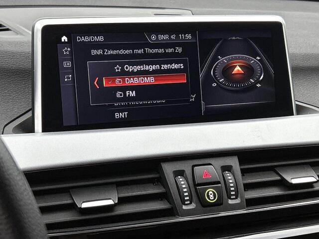 BMW X1 xDrive25e Executive | Navigatie | Climate control | Parkeersensoren | 17" Lichtmetalen velgen