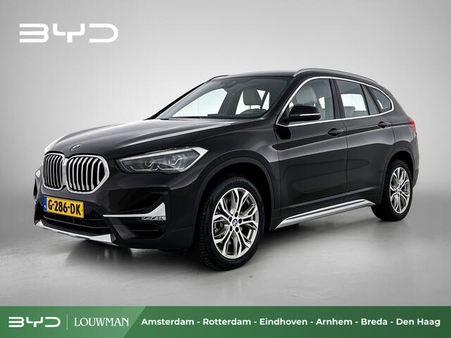 BMW X1 sDrive20i High Executive Edition | Harman Kardon Audio | Elektrische stoelen | Eerste eigenaar |