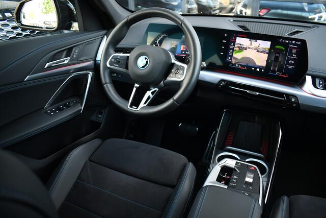 BMW X1 xDrive25e M-Sport Premium ACC-voorbereiding 18inch Camera AC-Snelladen