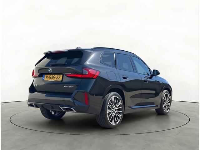 BMW X1 xDrive23i 218PK M-Sport Individual Pano Head-UP Harman-Kardon 360 Camera