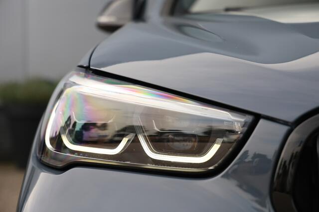 BMW X1 xDrive25e 220pk M-Sport Pano|Memory|H&K|Leder|Stuurvw|HUD|Cam