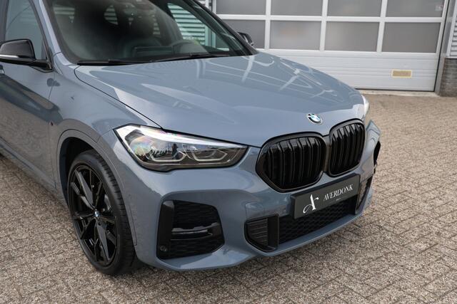BMW X1 xDrive25e 220pk M-Sport Pano|Memory|H&K|Leder|Stuurvw|HUD|Cam