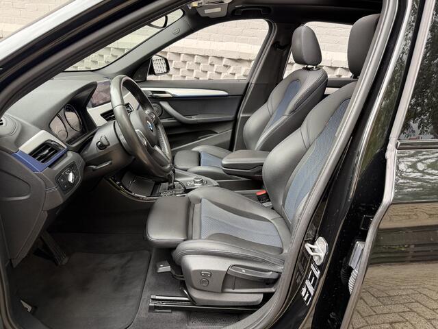 BMW X1 sDrive20i High Executive M sport Black edition Panorama dak Carplay