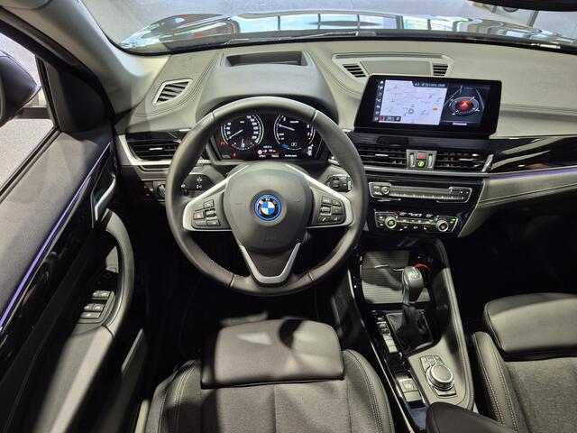 BMW X1 xDrive25e Executive Sportline | Sparkling Brown | Camera | HUD | Stoelverwarming