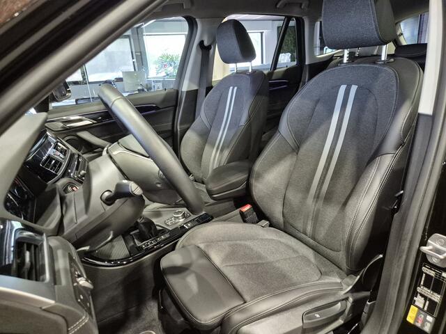 BMW X1 xDrive25e Executive Sportline | Sparkling Brown | Camera | HUD | Stoelverwarming