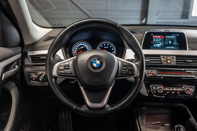 BMW X1 sDrive20i High Executive | Stoelverwarming | Leder