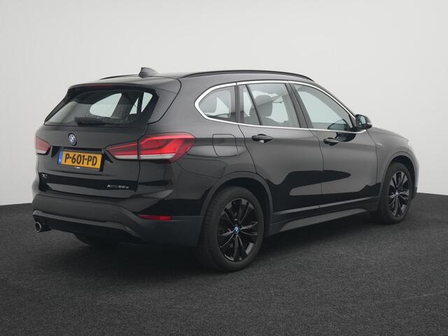 BMW X1 xDrive25e Executive Cruise | Head-Up | Lederbekleding | El. Achterklep | Stoelverwarming | Climate |