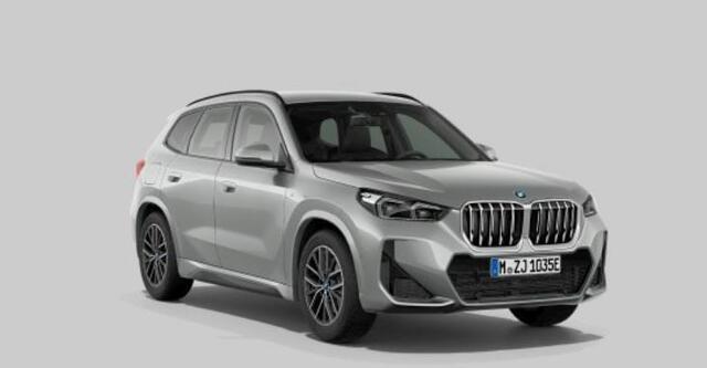 BMW X1 xDrive25e M Sport - Sportstoelen - Elektrisch verwarmde voorstoelen - Comfort Access - Grootlichtassistent - Automatisch dimmende binnenspiegel - M Sportstuurwiel - M Hemelbekleding in Anthrazit uitgevoerd -