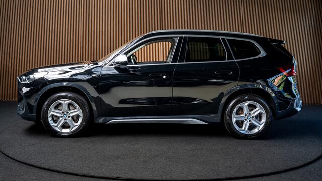 BMW X1 xDrive23i xLine 18inch Sportstoelen Leder Driving Assistant Plus Trekhaak