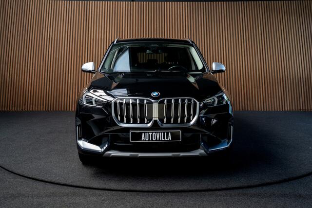 BMW X1 xDrive23i xLine 18inch Sportstoelen Leder Driving Assistant Plus Trekhaak
