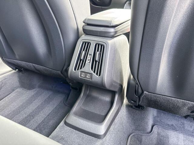 BMW X1 xDrive23i | Innovation Pack | M Sport | Panoramadak | Travel Pack | Haram Kardon