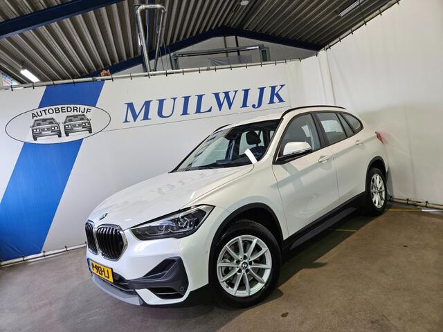 BMW X1 sDrive20i Business Edition / Camera / Memory / Head-Up / NL Auto