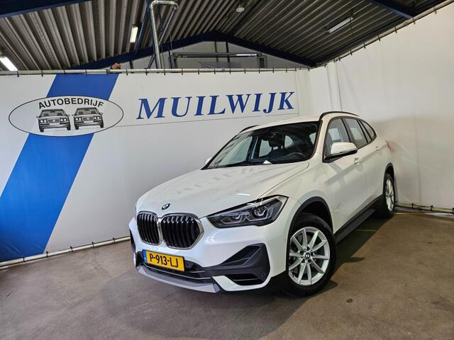 BMW X1 sDrive20i Business Edition / Camera / Memory / Head-Up / NL Auto