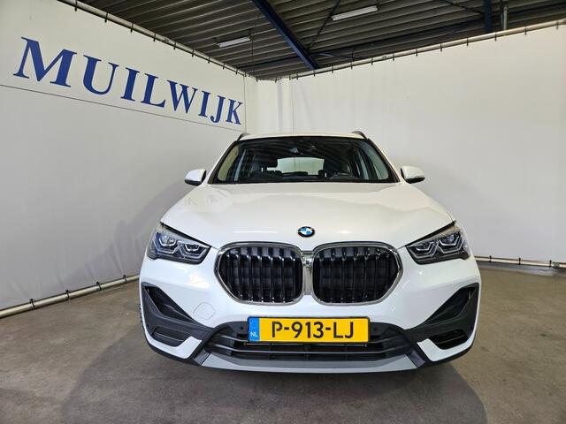 BMW X1 sDrive20i Business Edition / Camera / Memory / Head-Up / NL Auto