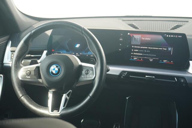 BMW X1 xDrive25e M Sport | Trekhaak | Stoelverwarming | Comfort Access | Adaptieve LED koplampen