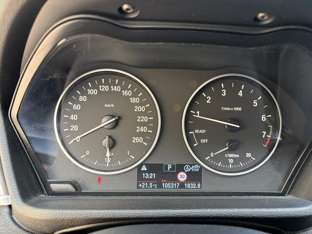 BMW X1 xDrive20i High Executive / AUTOMAAT / LEER / NAVI / CRUISE / TREKHAAK / 105dkm!