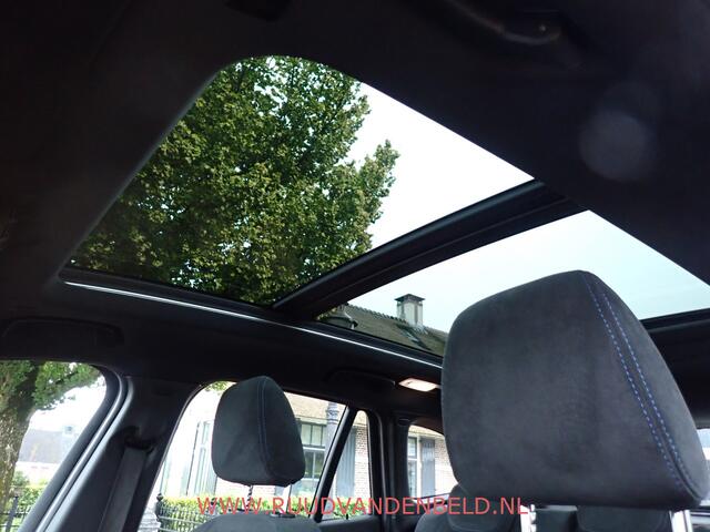 BMW X1 sDrive20i M-PAKKET / CAMERA / PANODAK / SPORTSTOELEN / BLUETOOTH