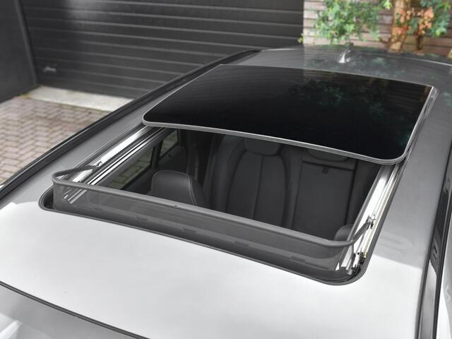 BMW X1 xDrive25e eDrive Edition M pakket Leer Pano Stoelverwarming 19 Inch Velgen
