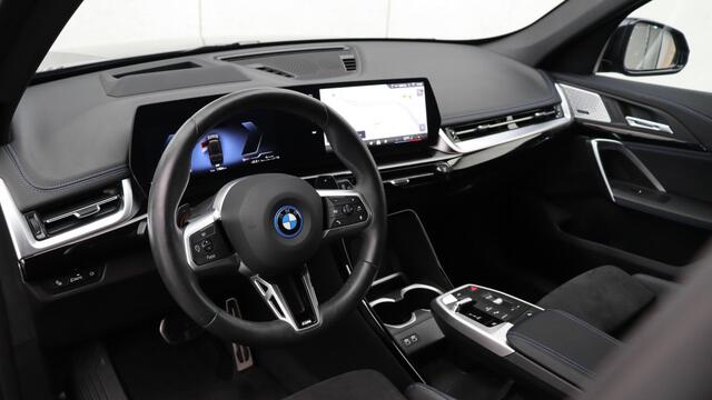 BMW X1 xDrive30e M-Sport Pro | Massage | Harman/Kardon | Head-up | Memory | Parking Assistant Plus | Driving Assistant Professional