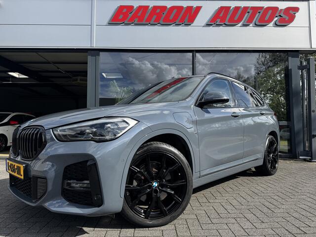 BMW X1 xDrive25e High Executive M-Sport Shadow Line / Adaptieve Cruise Control / Head-up / Harman Kardon / Leder