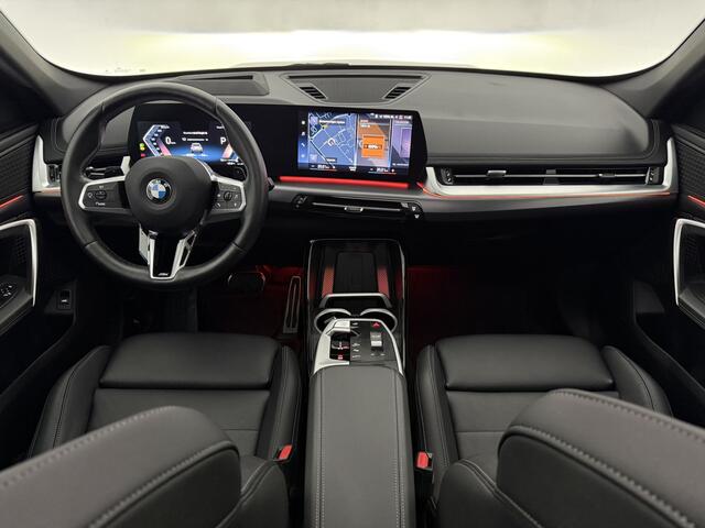 BMW X1 sDrive18i M-Sport | Pano | 360° | Virtual | HuD | Sfeer | Trekhaak | Carplay | Cruise | Keyless
