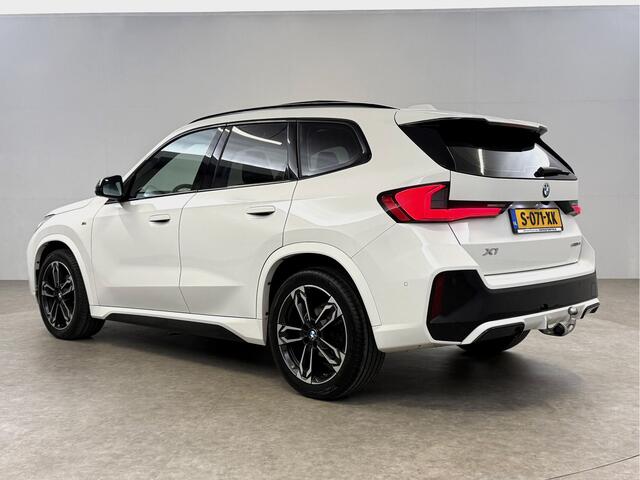 BMW X1 sDrive18i M-Sport | Pano | 360° | Virtual | HuD | Sfeer | Trekhaak | Carplay | Cruise | Keyless