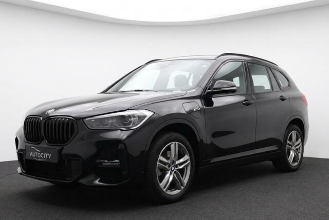BMW X1 xDrive25e M Sport 220PK| Lederen Sportstoelen | Head up Display | Dealeronderhouden