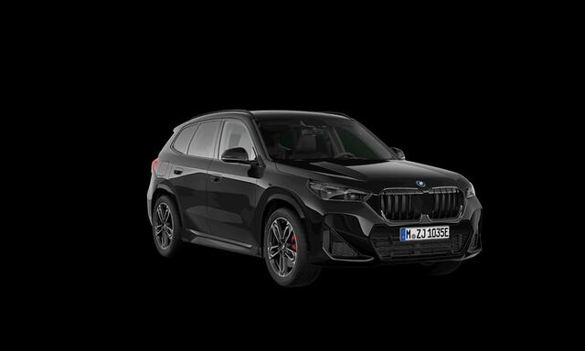 BMW X1 xDrive30e M Sport Pro , NL-auto, pano, tr.haak, H/K, 19", keyless, privacy