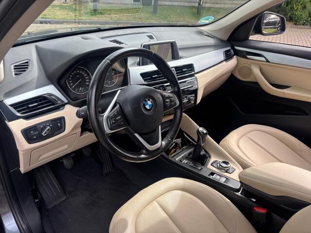 BMW X1 1.6 Diesel 2017 Trekhaak Xenon Handgeschakeld