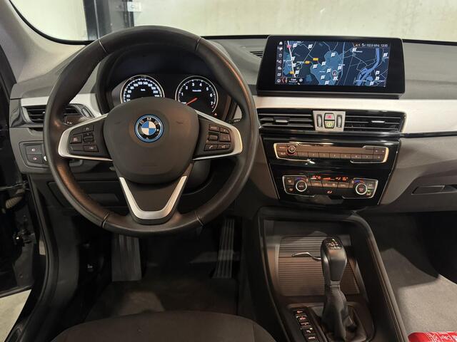 BMW X1 xDrive25e Business | panorama | navi | led | privacy glas |