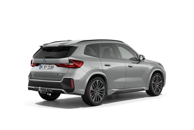 BMW X1 xDrive23i | M Sportpakket Pro | Innovation Pack | Comfort Pack | Travel Pack | Trekhaak