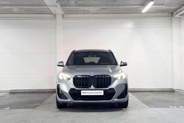 BMW X1 xDrive30e | M-Sport | Trekhaak | Panoramadak |