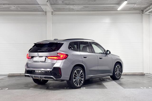 BMW X1 xDrive30e | M-Sport | Trekhaak | Panoramadak |
