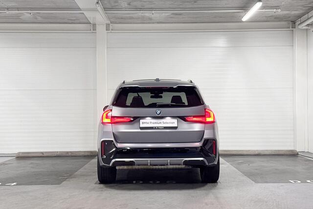 BMW X1 xDrive30e | M-Sport | Trekhaak | Panoramadak |