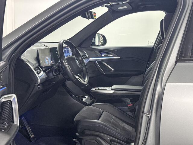 BMW X1 xDrive30e | M-Sport | Trekhaak | Panoramadak |